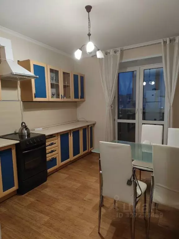 2-к кв. Омская область, Омск ул. Степанца, 3 (64.0 м) - Фото 1