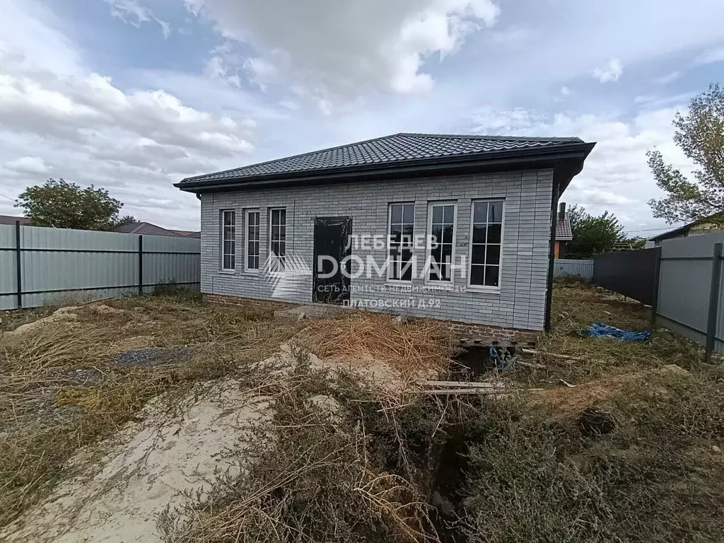 Дом в Ростовская область, Новочеркасск Сарматская ул., 250В (90 м) - Фото 1