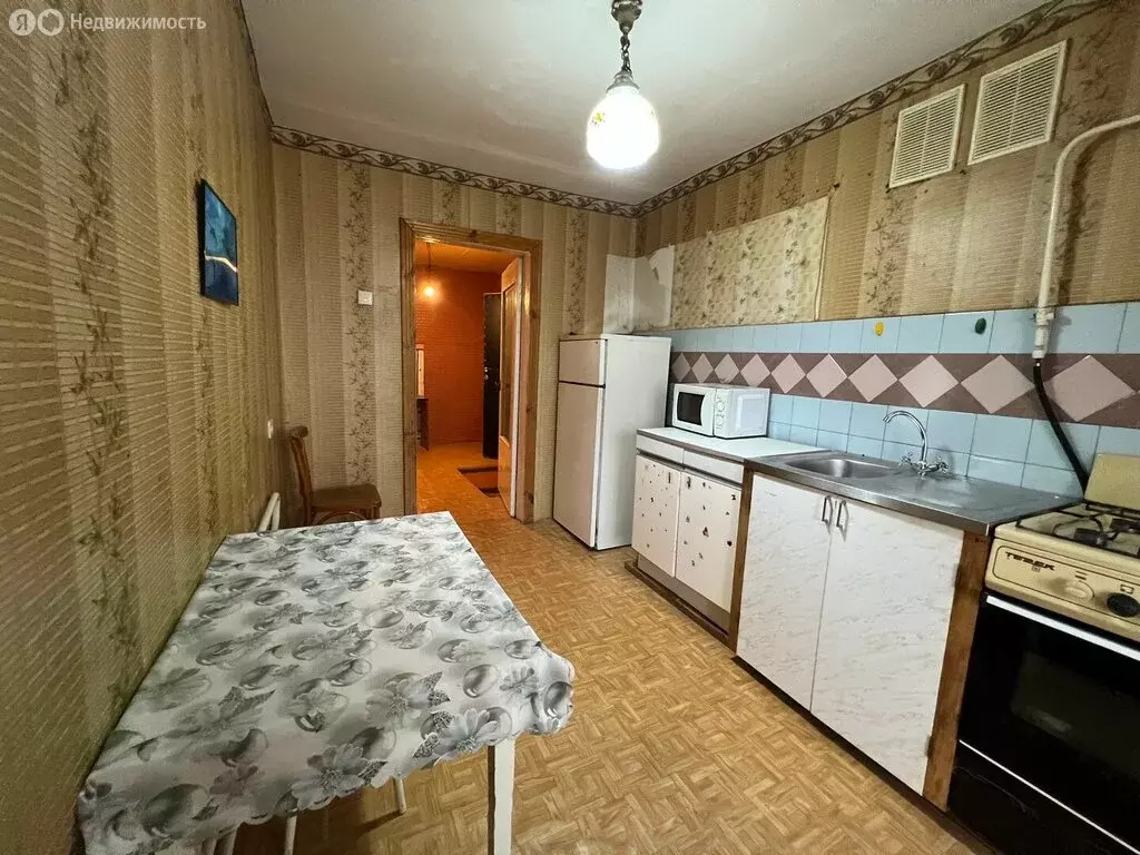 3-комнатная квартира: Сорочинск, улица 8 Марта, 19 (60.4 м) - Фото 0