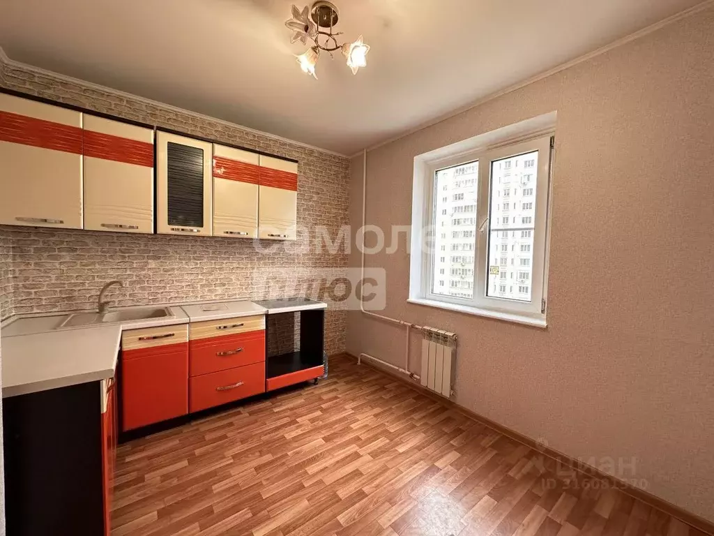 3-к кв. Курская область, Курск просп. Победы, 40 (77.2 м) - Фото 0