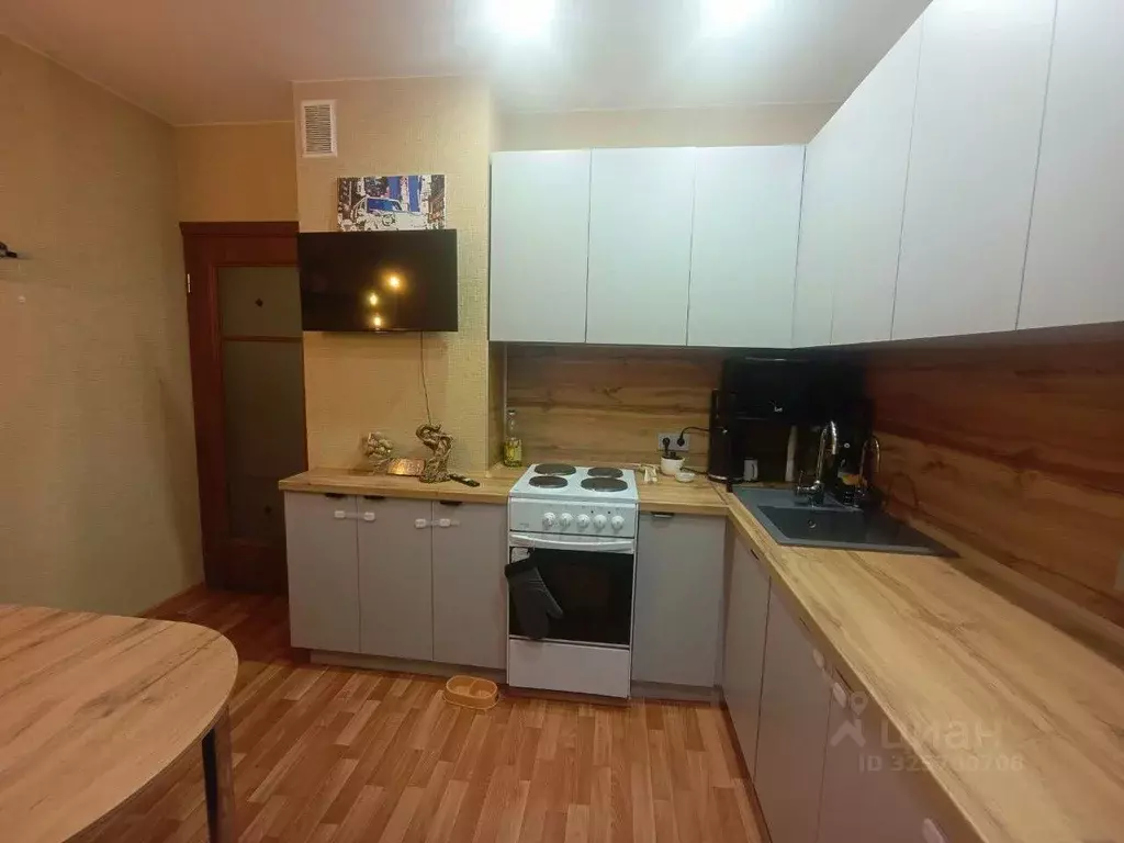 1-к кв. Курская область, Курск просп. Вячеслава Клыкова, 82 (35.8 м) - Фото 1