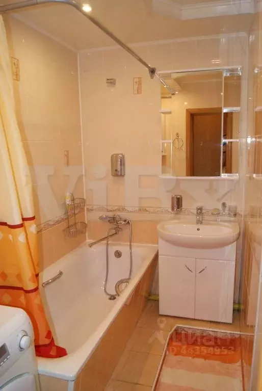 3-к кв. Липецкая область, Липецк ул. Фрунзе, 43 (92.0 м) - Фото 0