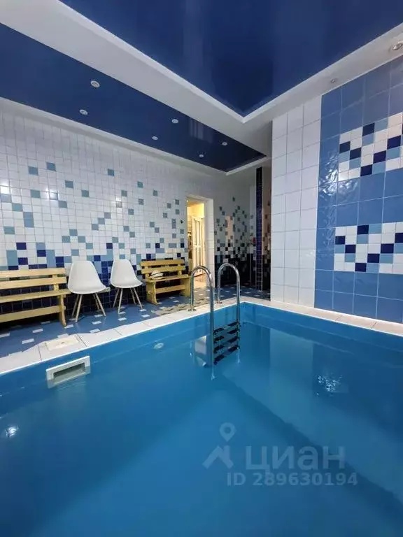 Дом в Волгоградская область, Волгоград Продольная ул., 118 (225 м) - Фото 2