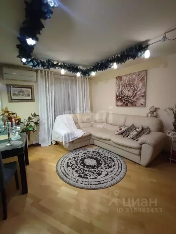 2-к кв. Белгородская область, Белгород ул. 5 Августа, 37 (84.64 м) - Фото 1