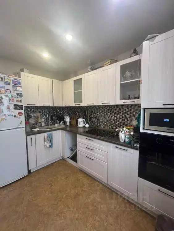 3-к кв. Башкортостан, Уфа ул. Солнечногорская, 8 (72.8 м) - Фото 2