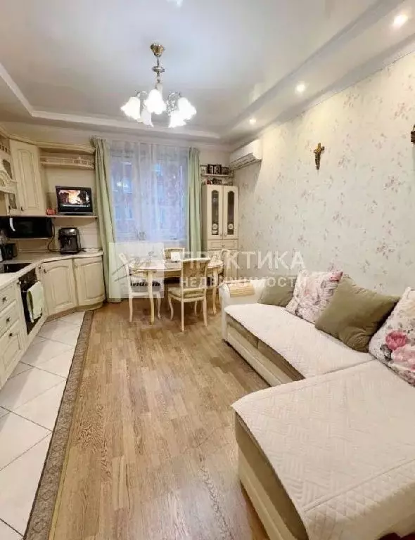 Продается 3-комнатная квартира - Фото 1