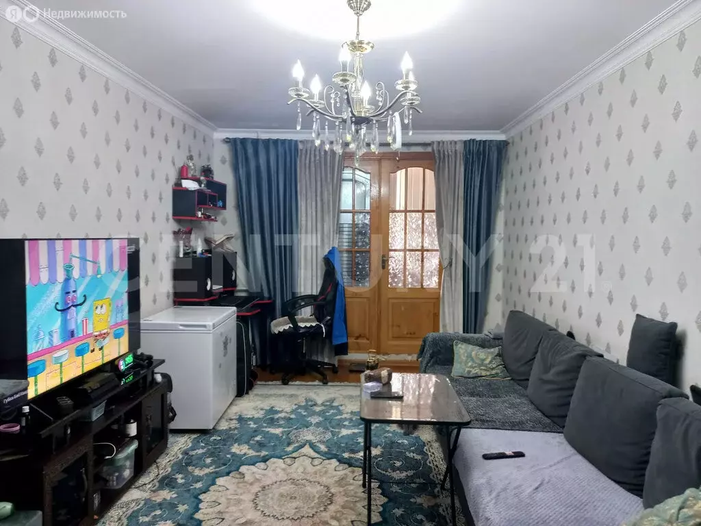 2-комнатная квартира: Махачкала, улица Абдуллы Гаджиева, 32 (36.5 м) - Фото 0