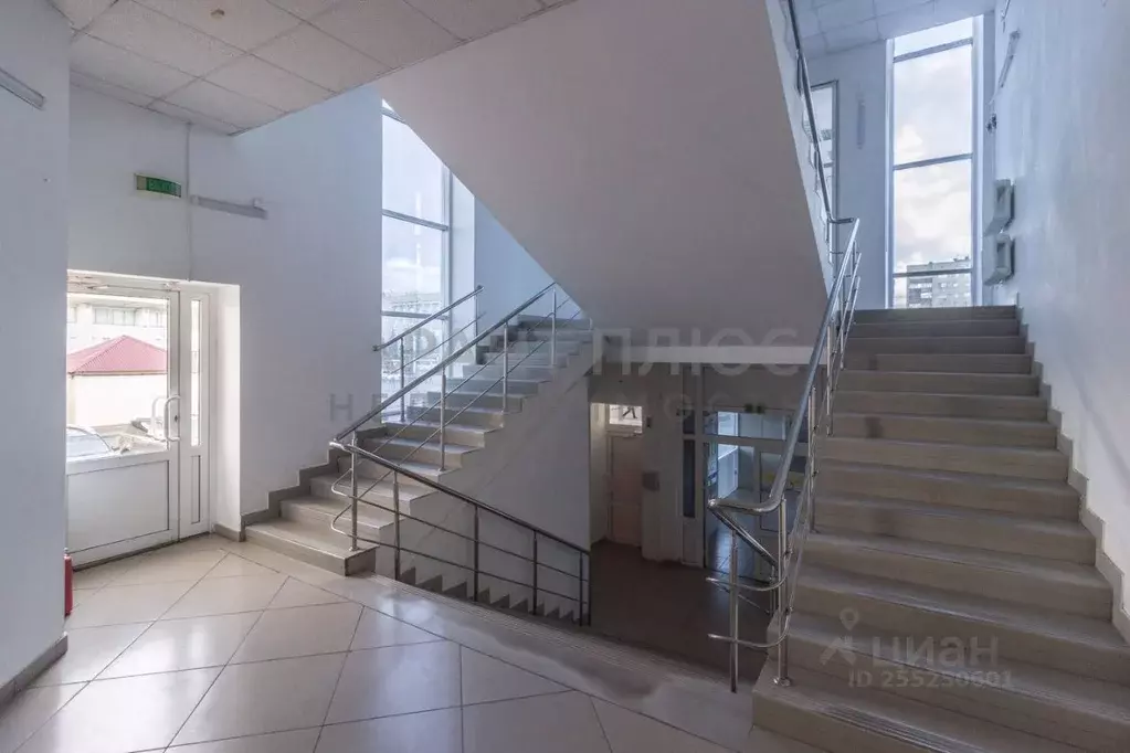 Помещение свободного назначения в Липецкая область, Липецк пл. Победы, ... - Фото 0