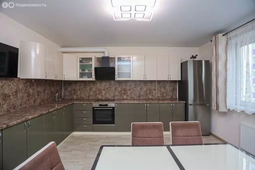 3-комнатная квартира: Челябинск, улица Архитектора Александрова, 8 ... - Фото 1