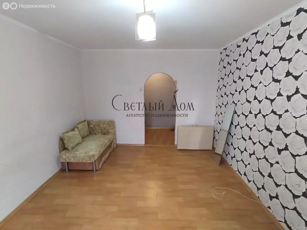 2-комнатная квартира: Чернушка, Красноармейская улица, 84 (48.7 м) - Фото 2