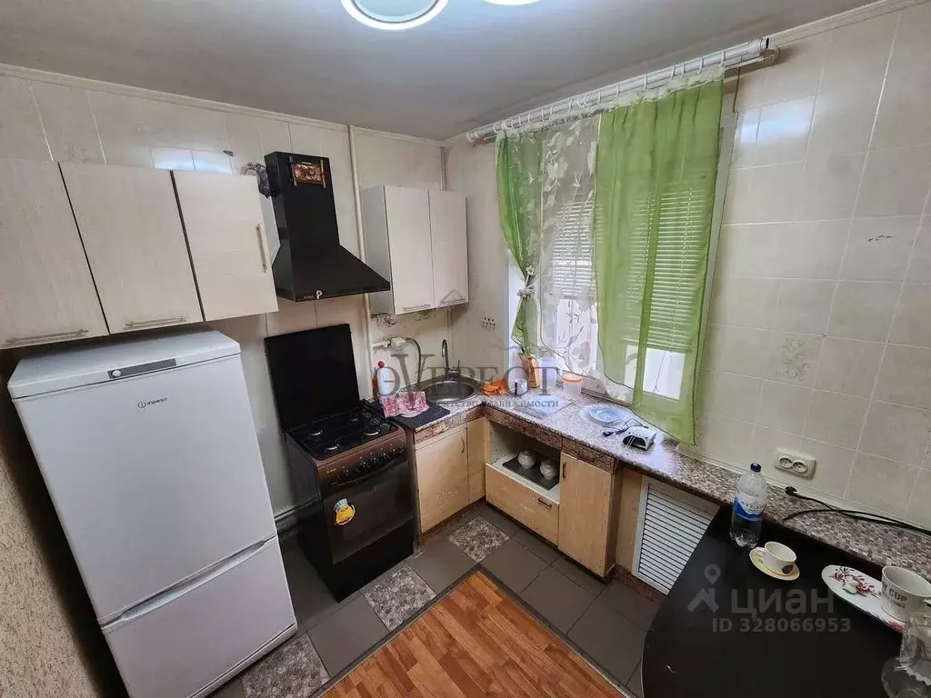 1-к кв. Белгородская область, Старый Оскол Рудничный мкр, 15 (32.3 м) - Фото 2