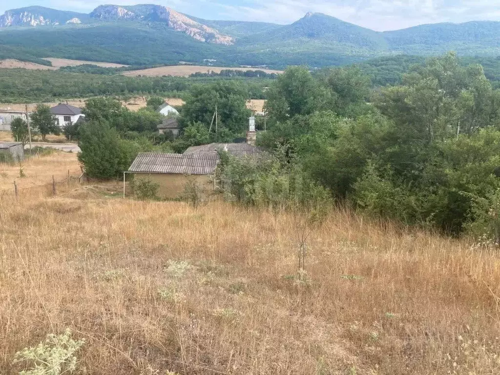 Дом в Крым, Бахчисарайский район, Голубинское с/пос, с. Путиловка ул. ... - Фото 1