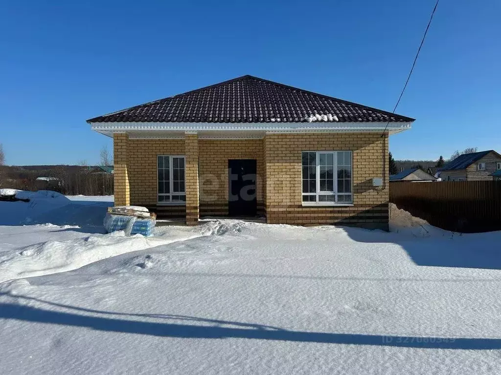 Дом в Башкортостан, Уфа городской округ, д. Самохваловка ул. ... - Фото 1