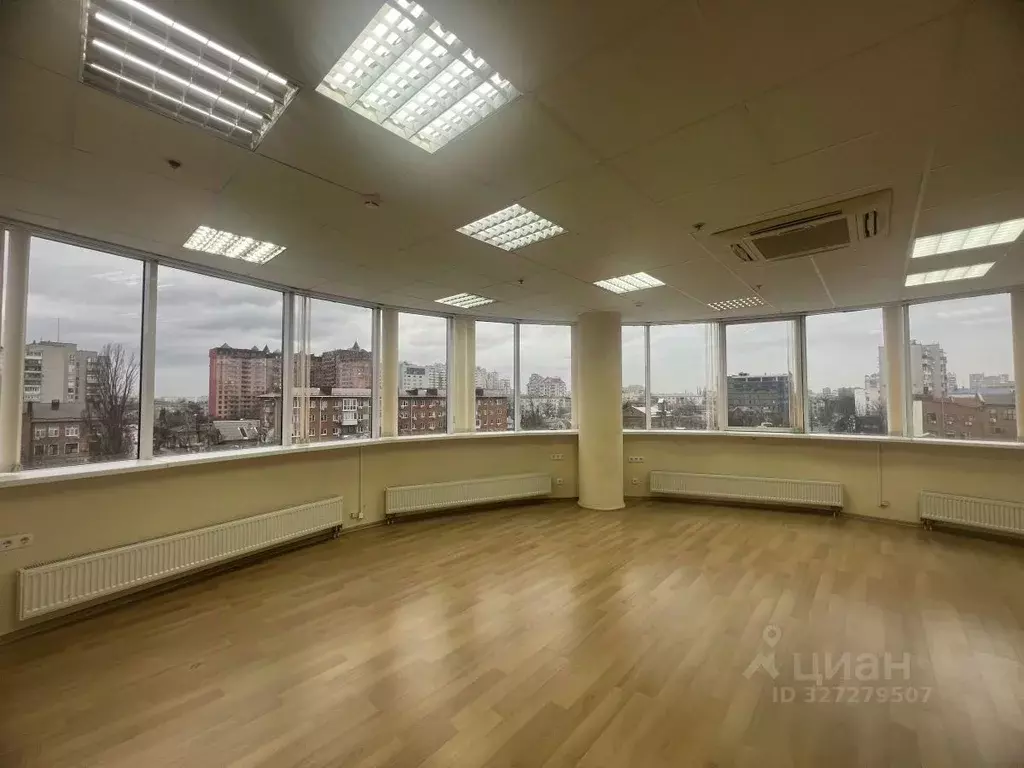 Офис в Краснодарский край, Краснодар Центральный мкр, ул. Советская, ... - Фото 1