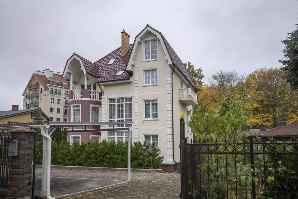 3-к кв. Калининградская область, Пионерский Пионерская ул., 6Б (130.0 ... - Фото 2