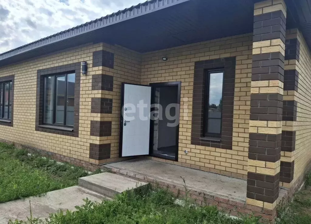 Дом в село Новотроицкое, Полевая улица (136 м) - Фото 1