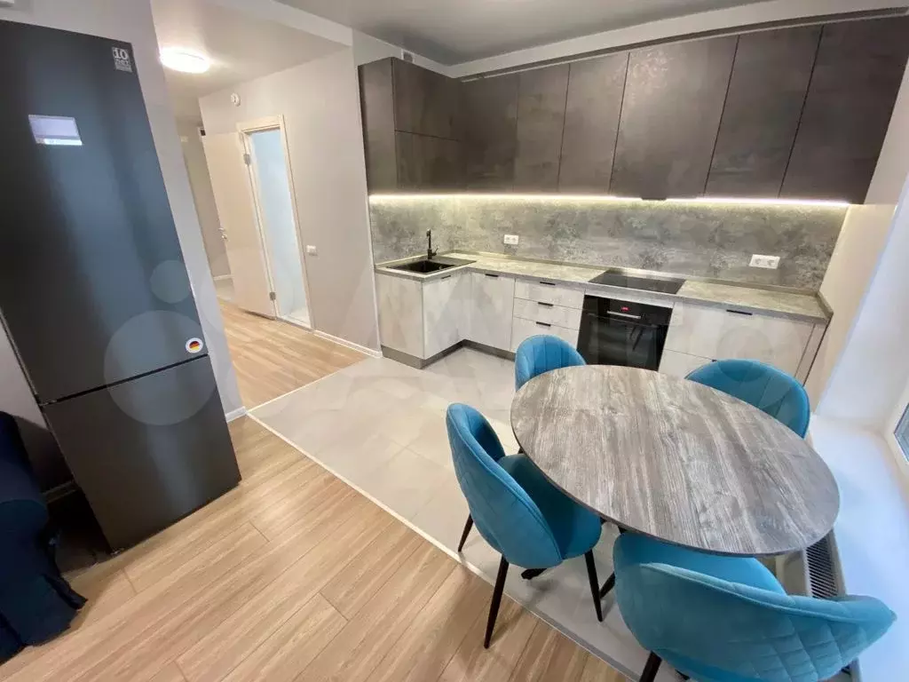 3-к. квартира, 60 м, 10/14 эт. - Фото 0