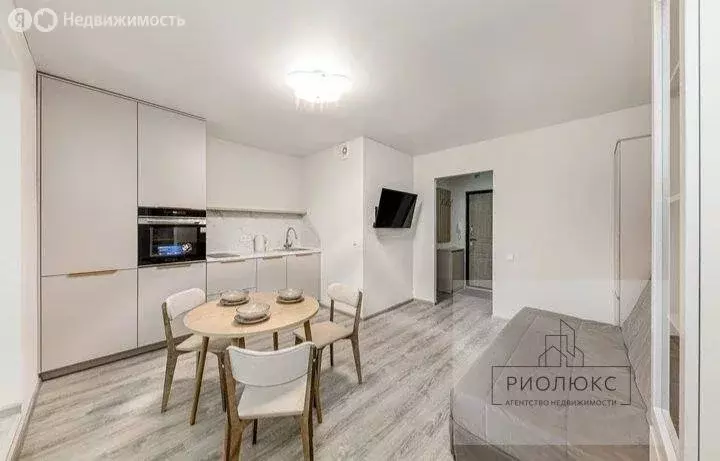 Квартира-студия: посёлок Западный, улица имени Младшего Сержанта ... - Фото 2