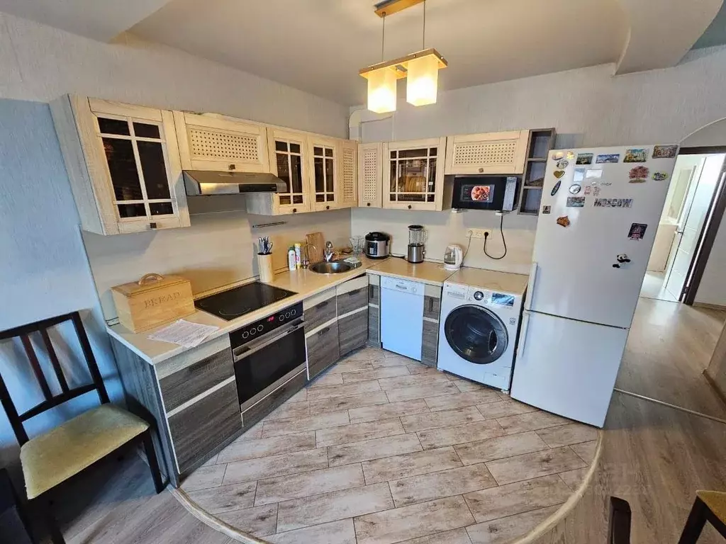 3-к кв. Приморский край, Владивосток ул. Жигура, 26 (68.0 м) - Фото 1