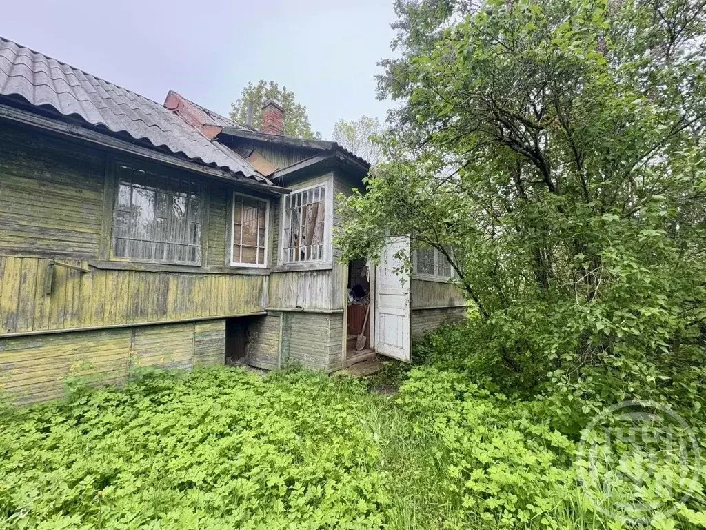 Дом в Ленинградская область, Лужский район, Толмачевское городское ... - Фото 1