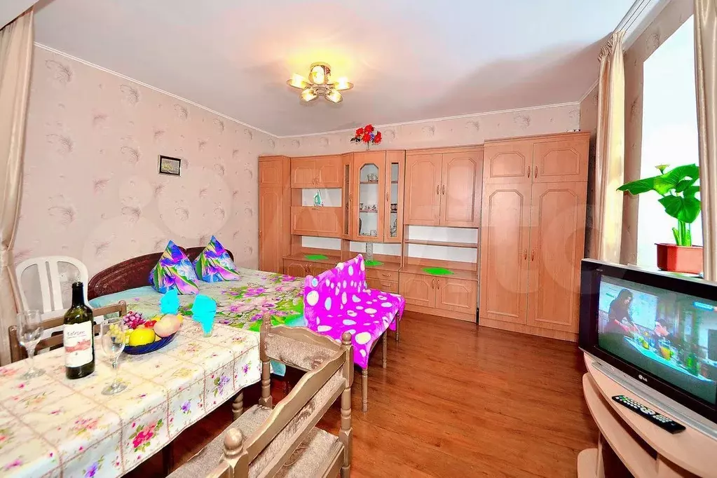 1-к. квартира, 40 м, 1/1 эт. - Фото 1