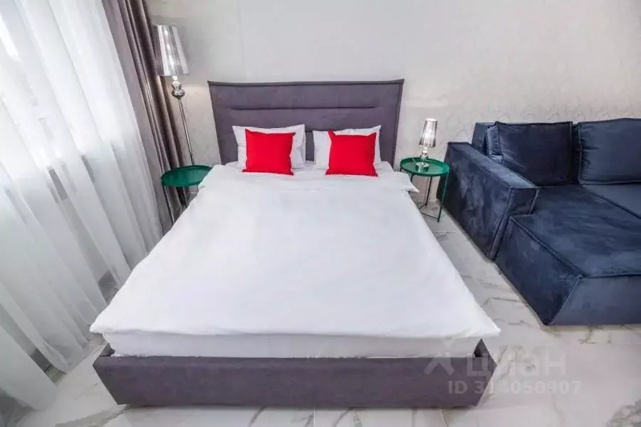 1-к кв. Тюменская область, Тюмень ул. Малыгина, 90 (49.0 м) - Фото 1