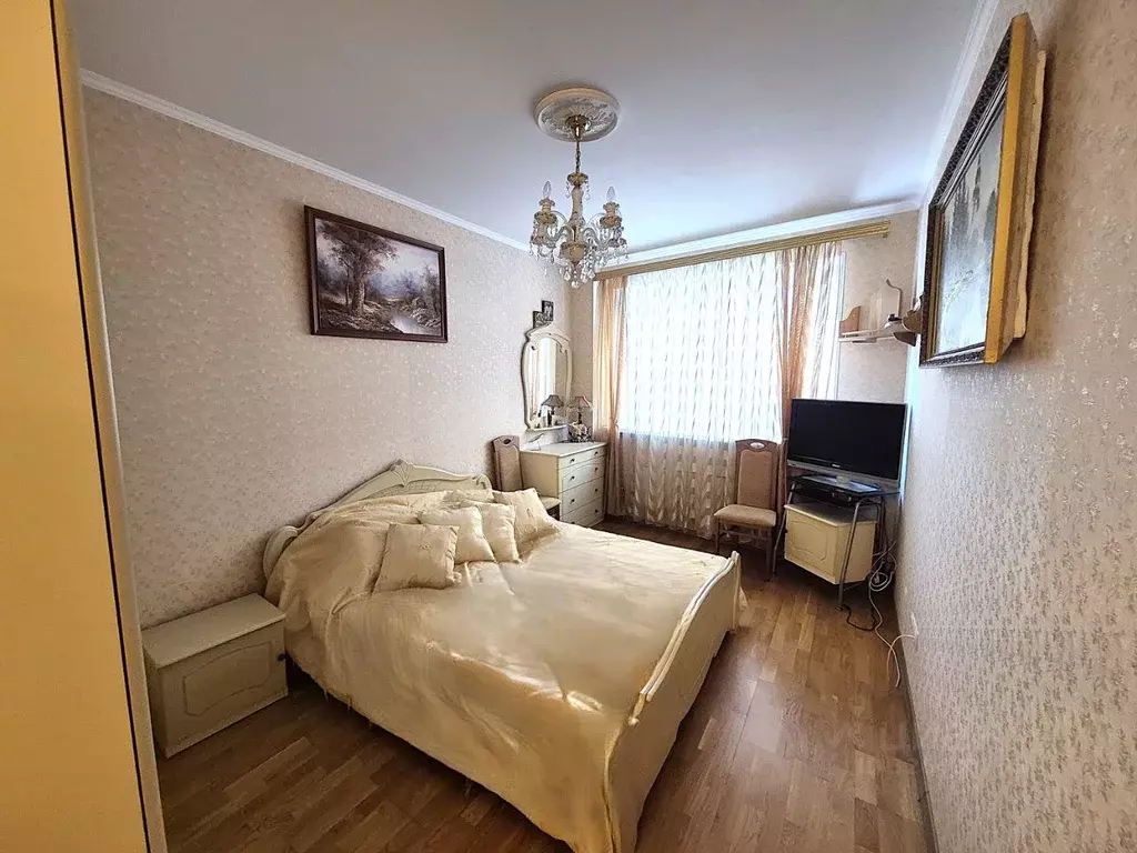 2-к кв. Московская область, Королев Спартаковская ул., 15 (70.0 м) - Фото 2