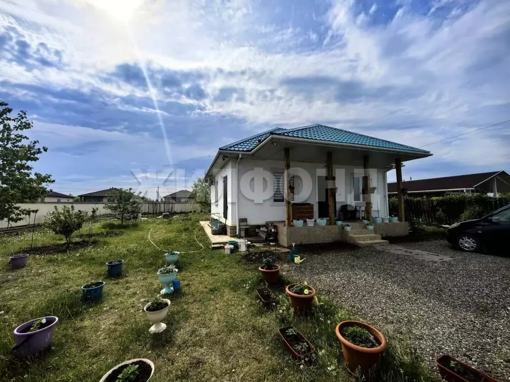 Дом в Хакасия, Усть-Абаканский район, с. Калинино ул. Саянская (62 м) - Фото 1
