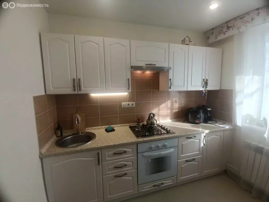 3-комнатная квартира: деревня Барабаново, улица Ленина, 4 (69 м) - Фото 1
