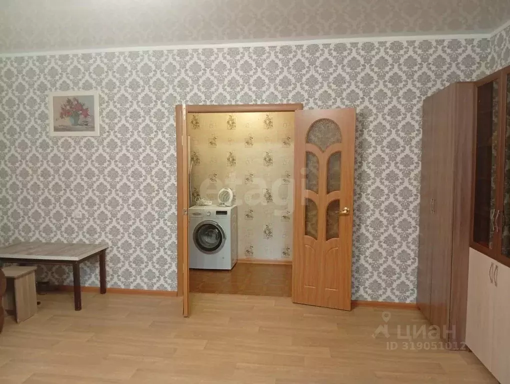 3-к кв. Астраханская область, Астрахань ш. Фунтовское, 4 (81.8 м) - Фото 1