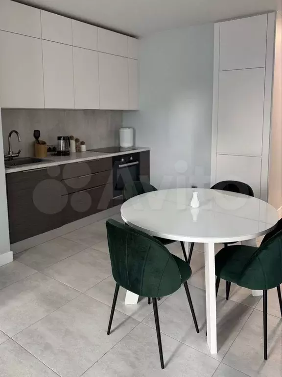 1-к. квартира, 55 м, 3/10 эт. - Фото 0