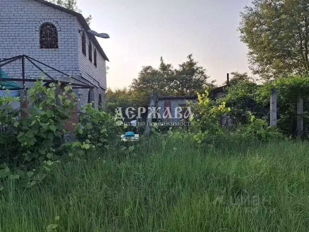 Дом в Белгородская область, Старооскольский городской округ, с. ... - Фото 1