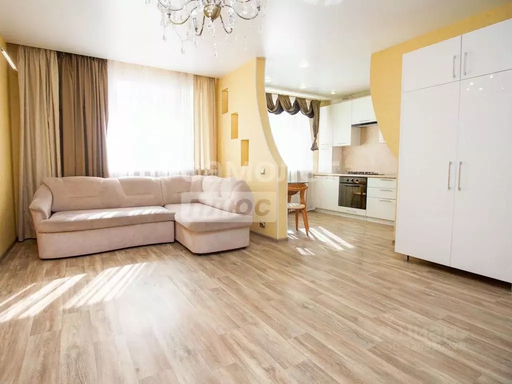 2-к кв. Ульяновская область, Ульяновск ул. Островского, 40 (62.1 м) - Фото 1