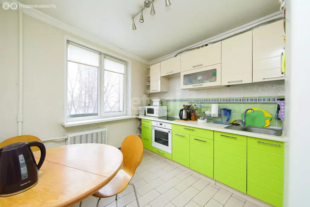 2-комнатная квартира: Калининград, Интернациональная улица, 43 (56.1 ... - Фото 0