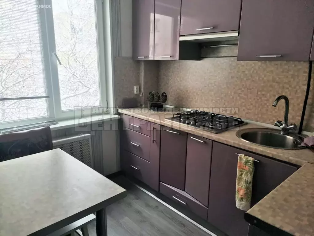 3-комнатная квартира: Смоленск, Ново-Киевская улица, 7 (60 м) - Фото 0