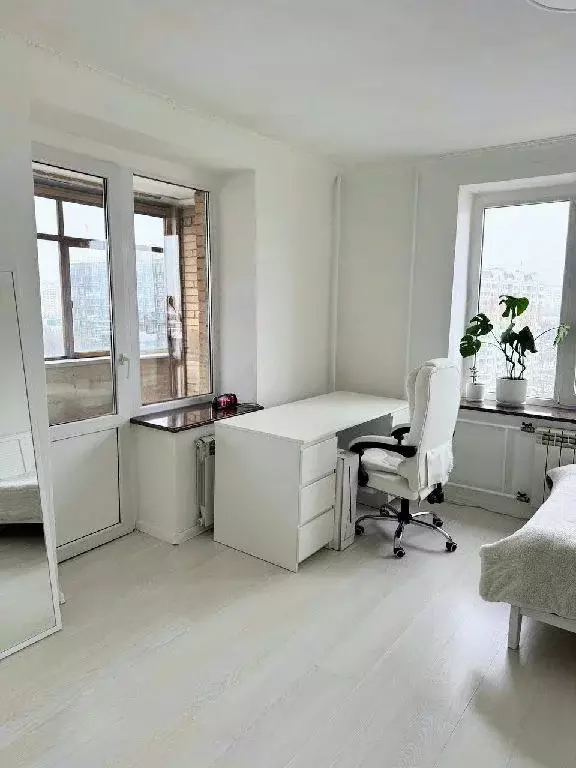 Продается 3-комнатная квартира - Фото 1