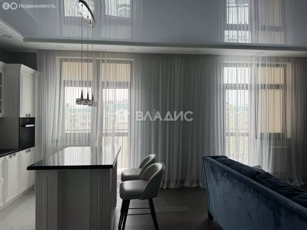 2-комнатная квартира: посёлок Ильинское-Усово, проезд Александра ... - Фото 1