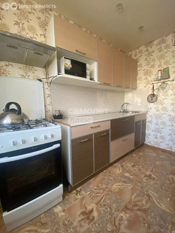 3-комнатная квартира: Октябрьский, 34-й микрорайон, 16А (60.3 м) - Фото 1