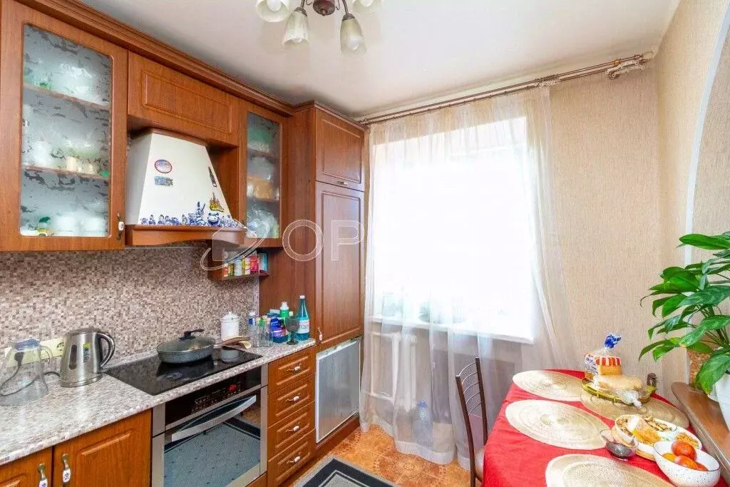 4-к кв. Тюменская область, Тюмень ул. Ватутина, 51 (73.1 м) - Фото 1