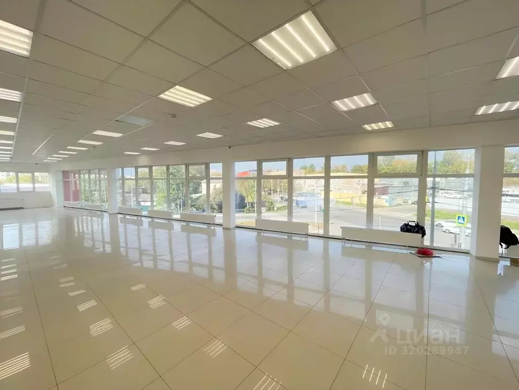 Помещение свободного назначения в Калужская область, Калуга ш. ... - Фото 1