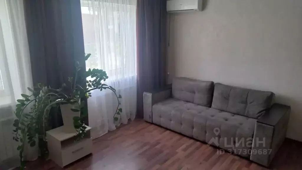 1-к кв. Волгоградская область, Волгоград ул. Грибанова, 2 (46.0 м) - Фото 0