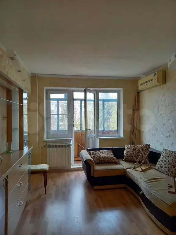3-к. квартира, 58 м, 4/5 эт. - Фото 0