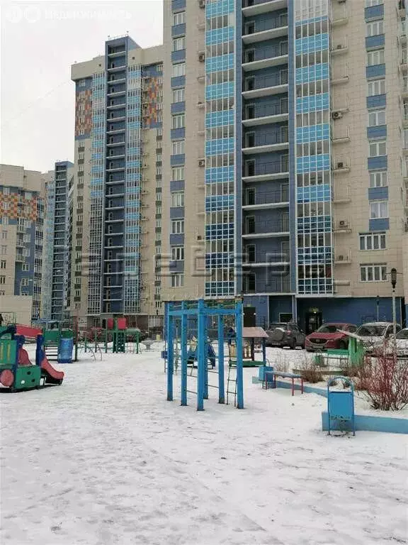 3-комнатная квартира: Красноярск, улица Алексеева, 43 (72 м) - Фото 2