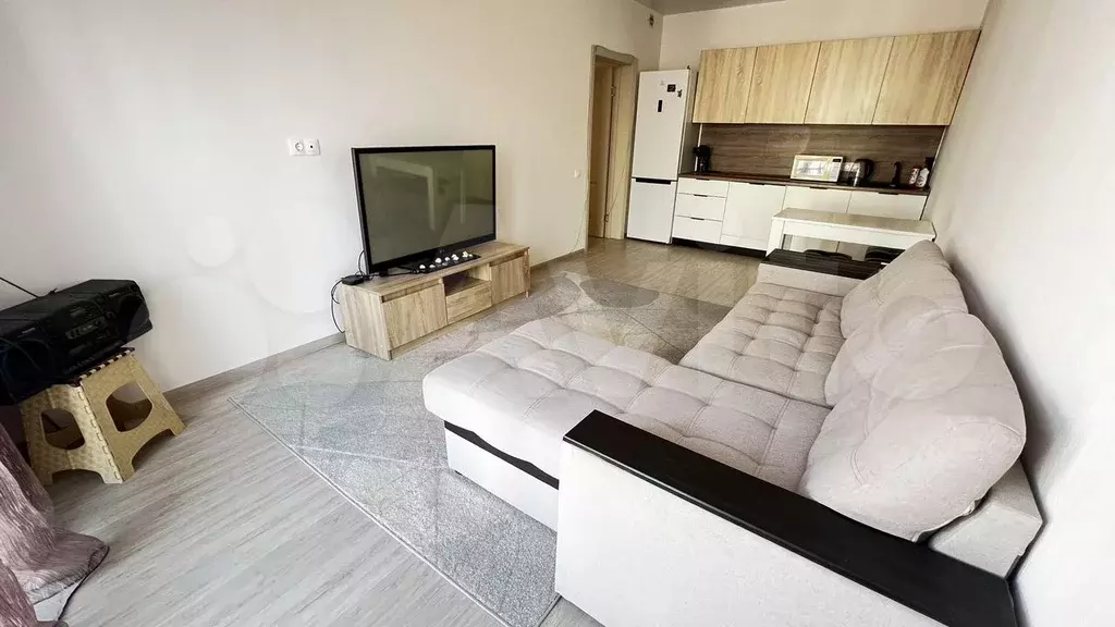 2-к. квартира, 61 м, 8/18 эт. - Фото 1