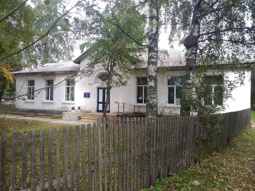 Помещение свободного назначения в Новгородская область, Хвойнинский ... - Фото 1