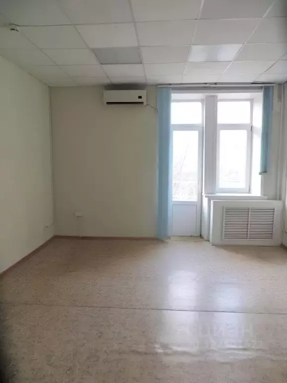 Офис в Астраханская область, Астрахань Бахтемирская ул., 5 (20 м) - Фото 1