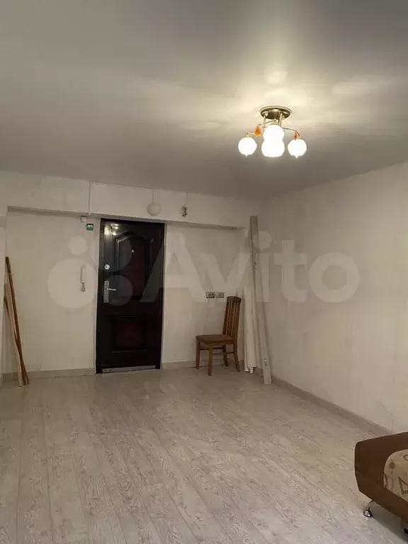 Комната 18,7 м в 9-к., 2/5 эт. - Фото 1