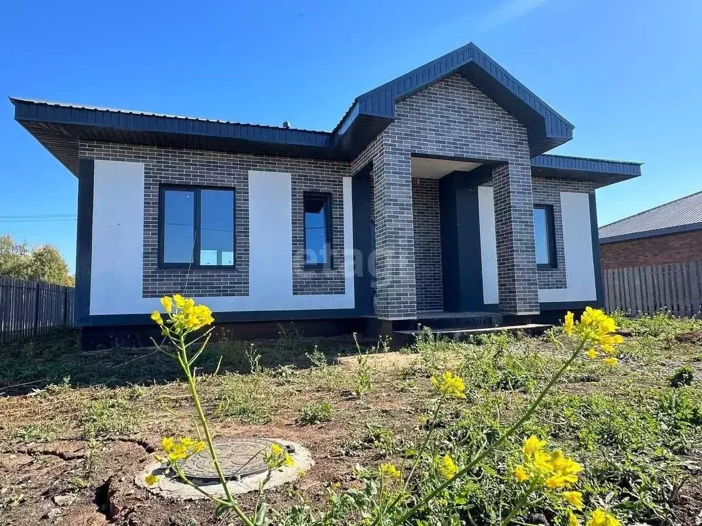 Дом в Башкортостан, Уфимский район, Русско-Юрмашский сельсовет, д. ... - Фото 0