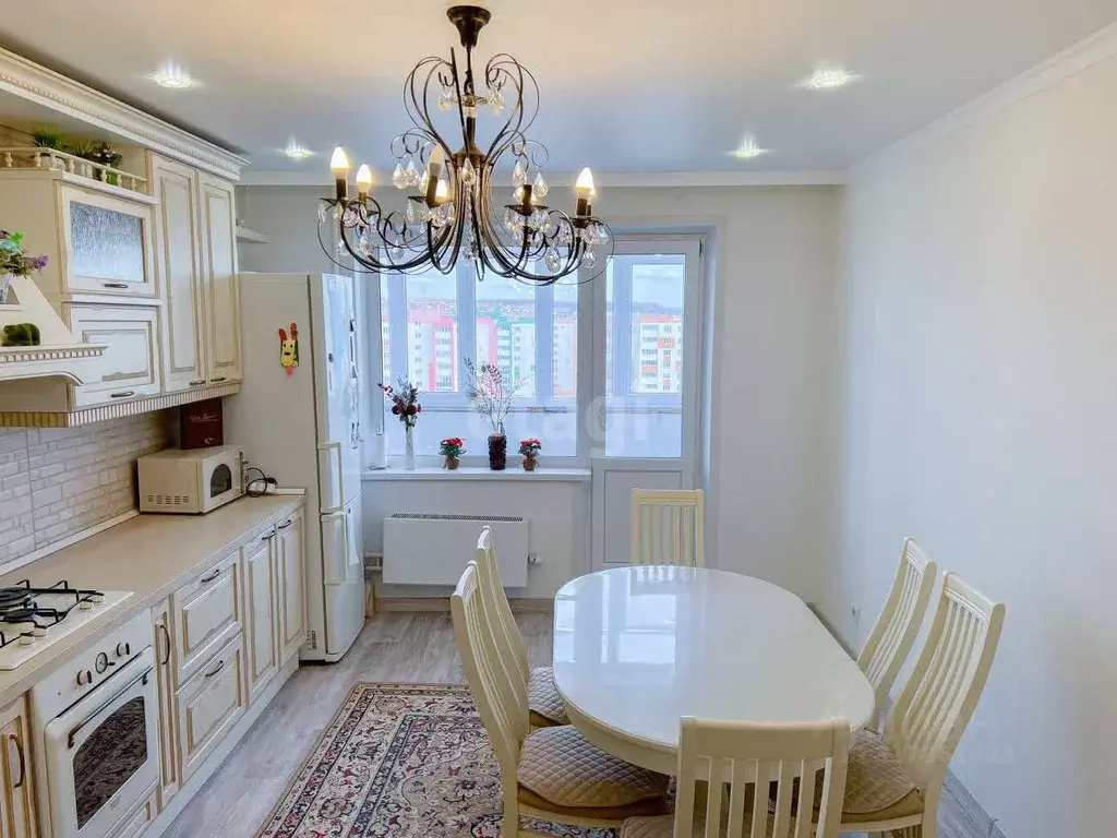 2-к кв. Мордовия, Саранск ул. Сураева-Королева, 3 (70.0 м) - Фото 1