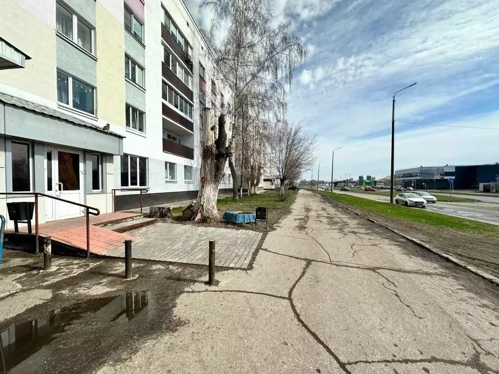 Помещение свободного назначения в Татарстан, Набережные Челны пос. ... - Фото 1